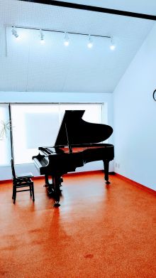 ピアノ教室＆ レンタルスタジオ　ムジカ♪フローラ